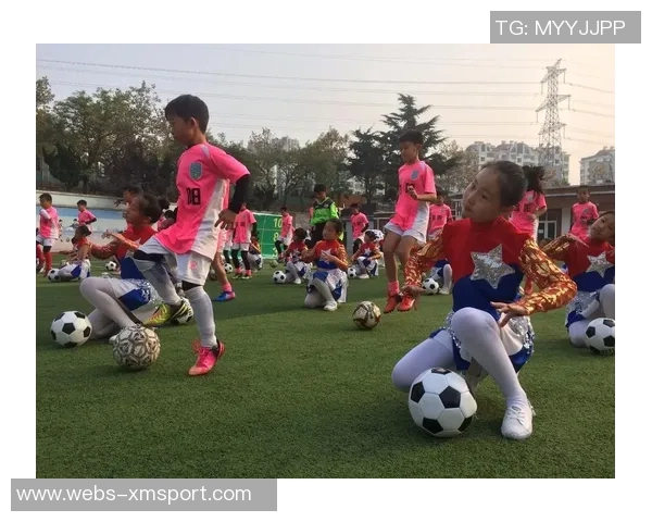 小学足球课时训练计划详解与实施策略探讨